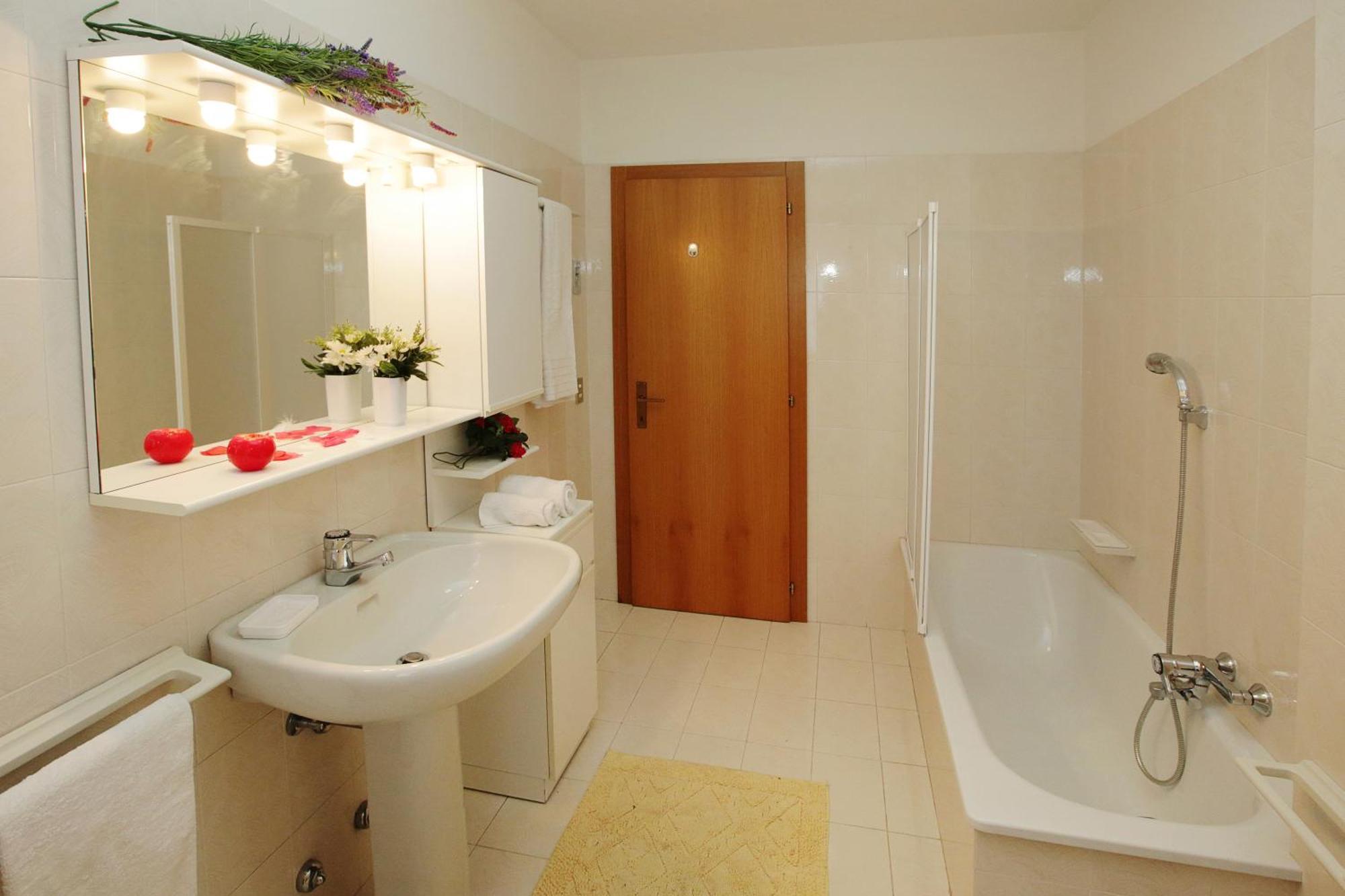 Appartamento Emma - Happy Rentals Рива-дель-Гарда Екстер'єр фото